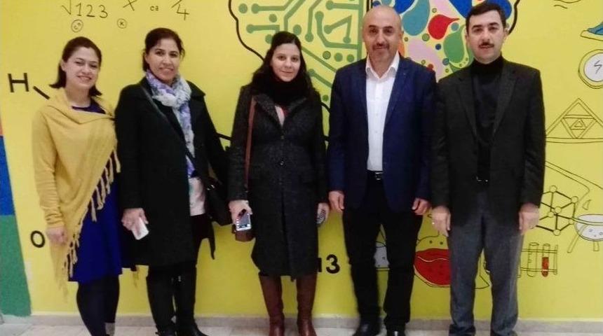 Kb&uuml; &Ccedil;ocuk &Uuml;niversitesi &Ouml;rnek Oldu