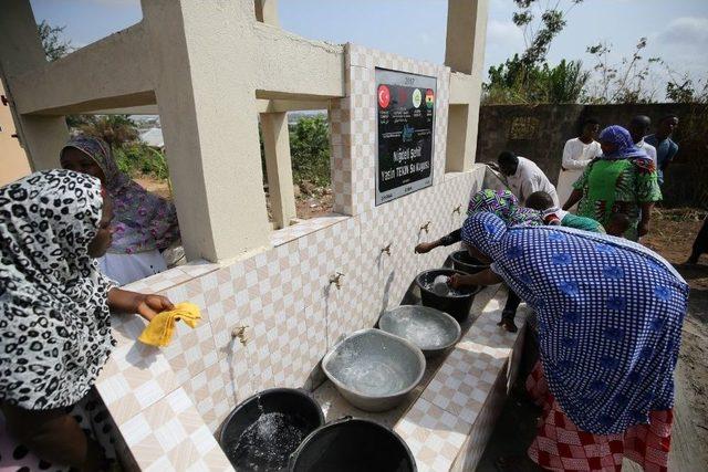 Türkiye Diyanet Vakfından Afrika’ya 48 Su Kuyusu