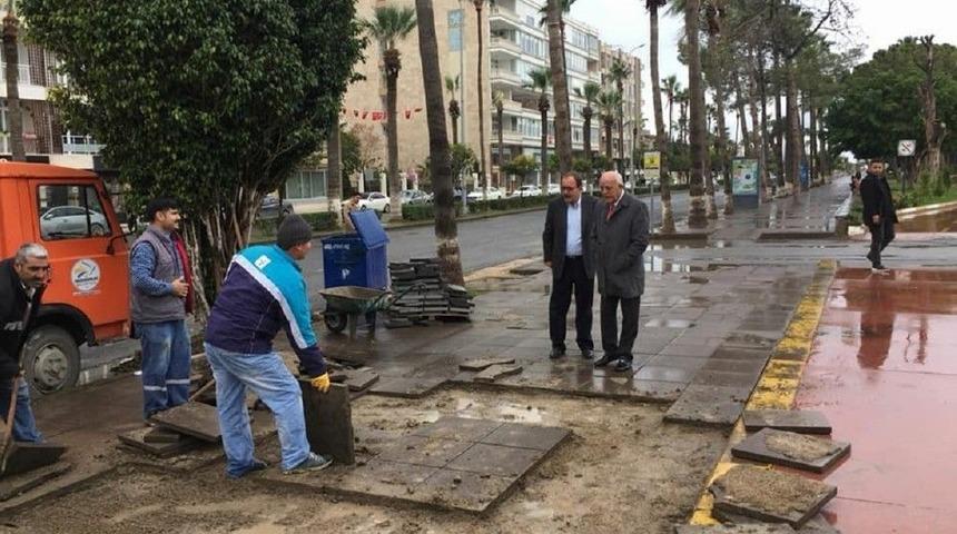 Başkan Seyfi Dingil Sahilde Yapılan &Ccedil;alışmaları İnceledi