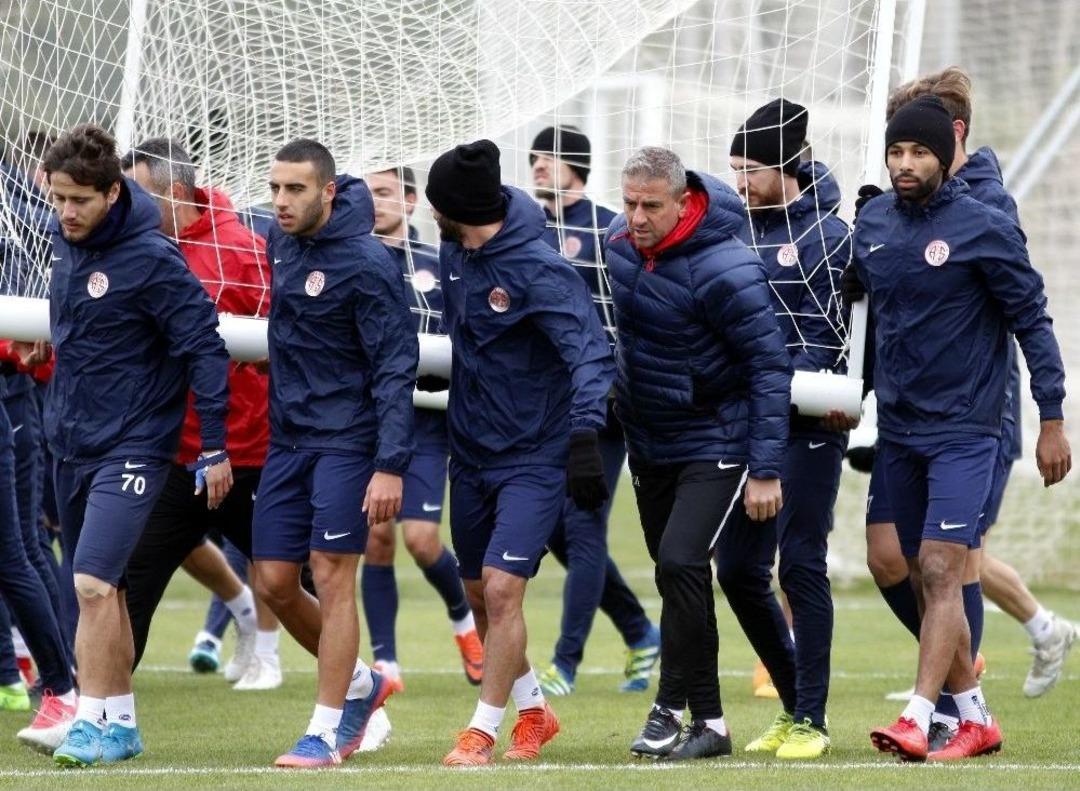 Antalyaspor, Akhisar Hazırlıklarını S&uuml;rd&uuml;rd&uuml;