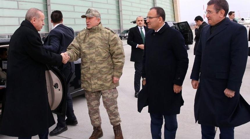 Cumhurbaşkanı Erdoğan Hatay&rsquo;daki Harekat Merkezi&rsquo;ne Gitti