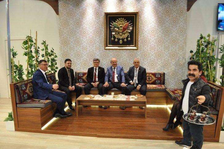 Ertuğrul Gazi Türbesinde Nöbet Tutan Kayı Alpleri Fuara Damgasını Vurdu G3