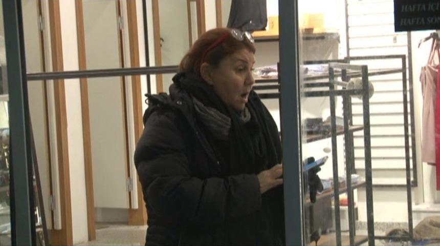 M&uuml;d&uuml;r&uuml; Olduğu Giyim Mağazası Soyulduğunu G&ouml;r&uuml;nce B&ouml;yle Şoke Oldu