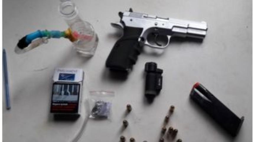 Kuşadası&rsquo;nda Aranan 2 Kişi Yakalandı