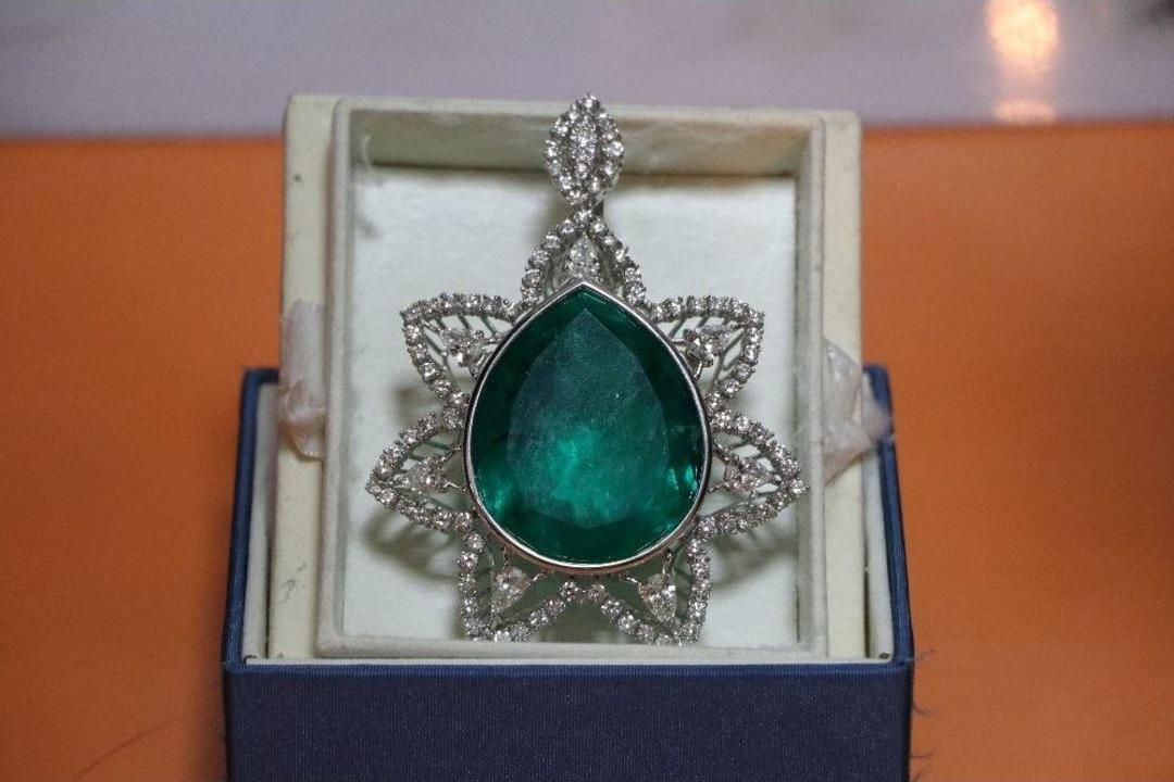 İstanbul&rsquo;dan &Ccedil;alınan 1 Milyon Dolarlık "z&uuml;mr&uuml;t" Mersin&rsquo;de Bulundu