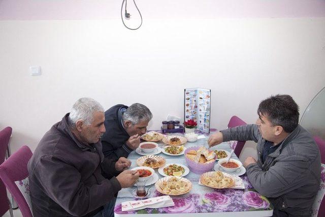 ‘ahıska Sofrası’ Ahlat’ın Zengin Kültürüne Renk Kattı