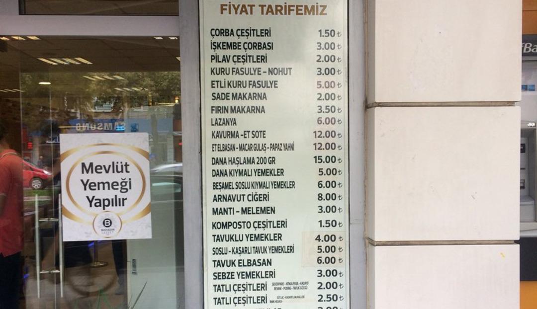Sakarya'daki esnaf lokantasının yemek fiyatları sosyal medyayı şaşkına &ccedil;evirdi