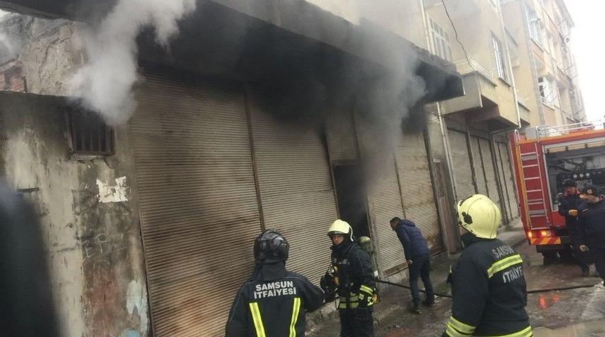 Samsun&rsquo;da Depo Yangını
