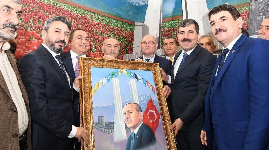 Muş, Emıtt&rsquo;te G&ouml;r&uuml;c&uuml;ye &Ccedil;ıktı