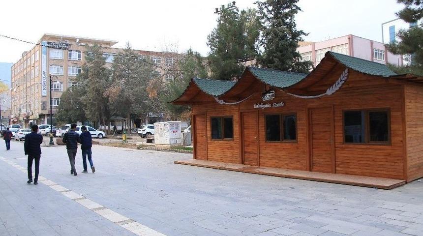 Kızıltepe&rsquo;de Kadınların El Emekleri İ&ccedil;in Satış Noktaları Kuruldu