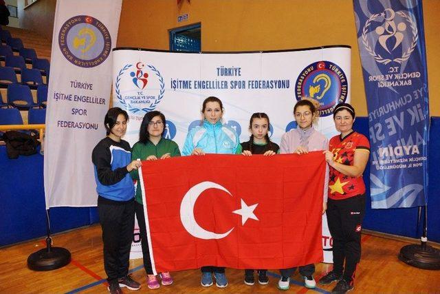 İşitme Engelli Sporculardan Mehmetçik’e Anlamlı Destek