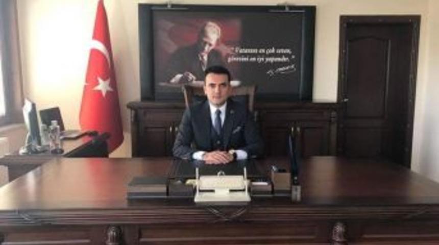 Altıntaş Kaymakamı Musa Kazım &Ccedil;elik: İl&ccedil;emizi Bayraklarla Donatalım