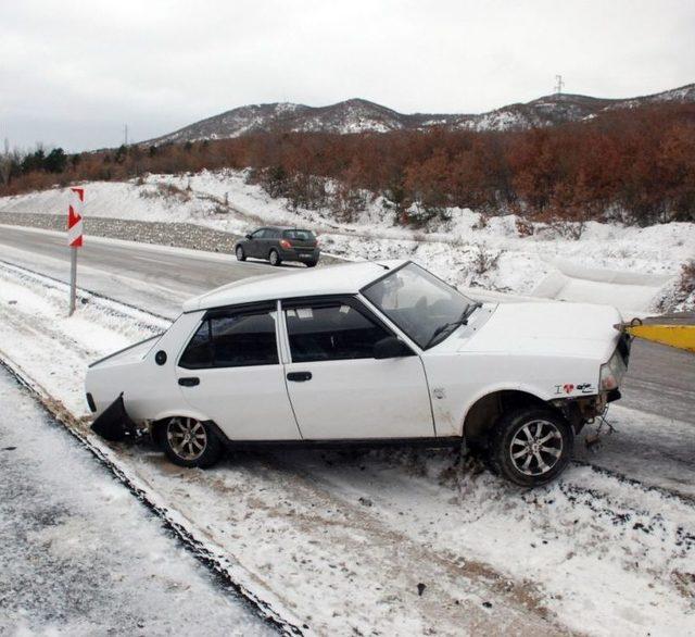 Tokat’ta Buzlanma Kazalara Yol Açtı: 5 Yaralı