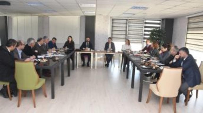 &Ccedil;alışmalar Masaya Yatırıldı