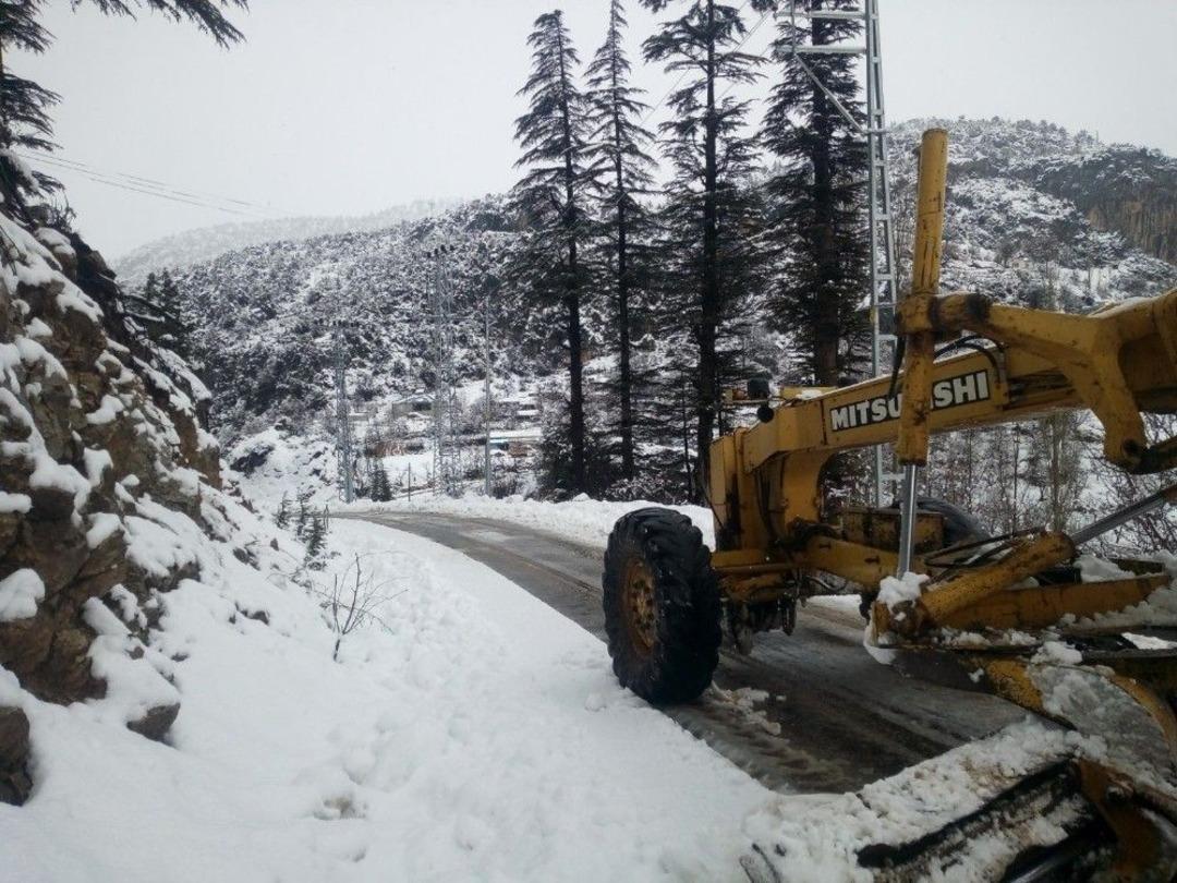 Mersin&rsquo;in Y&uuml;ksek Kesimlerinde Yoğun Kar Yağışı
