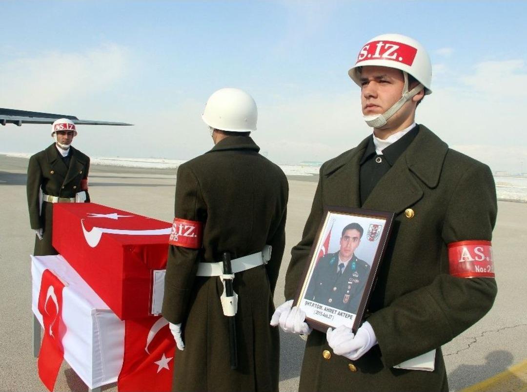 Şehit Piyade Teğmen Ahmet Aktepe&rsquo;nin Naaşı, Baba Ocağı Erzurum&rsquo;a Getirildi