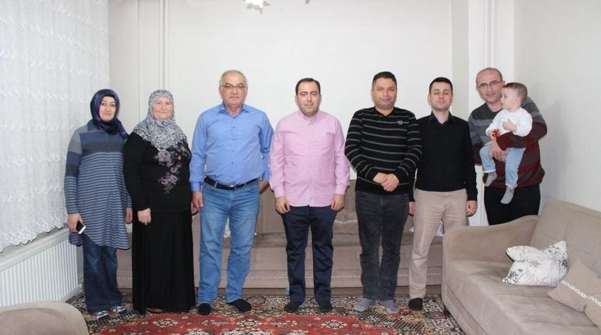 Kaymakam Karataş, Ter&ouml;r Gazisini Ziyaret Etti