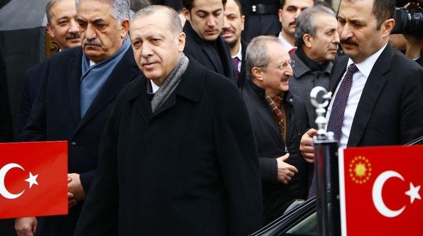 Vatandaşlardan Cumhurbaşkanı Erdoğan&rsquo;a Sevgi G&ouml;sterisi