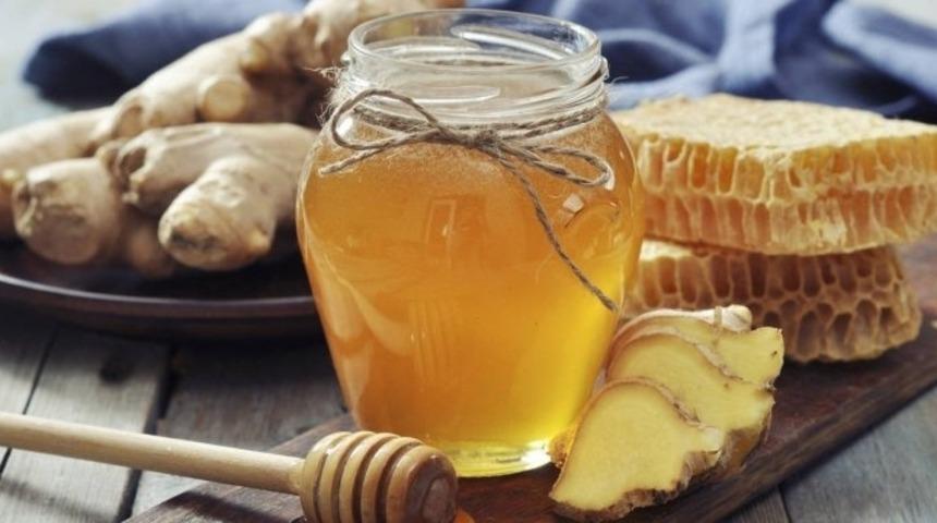 Sesinizin Kısılmasına İyi Gelecek 10 Doğal İ&ccedil;ecek