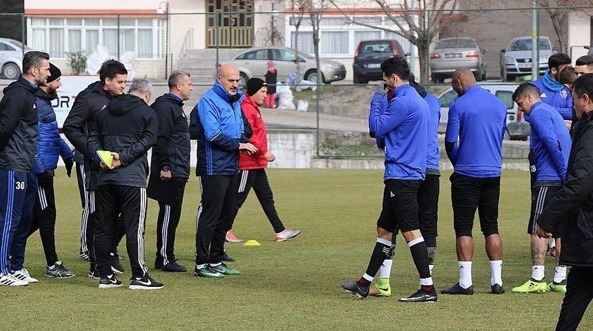 Levent A&ccedil;ıkg&ouml;z: &ldquo;dengeleri Değiştiren Ve Savaşan Bir Takım Olacağız&rdquo;