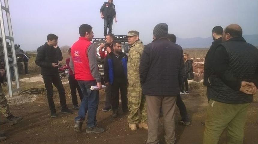 Niğde Gen&ccedil;lik Merkezi Afrin Harekatındaki Askerlere Kurutulmuş Meyve Ve Elma G&ouml;nderdi