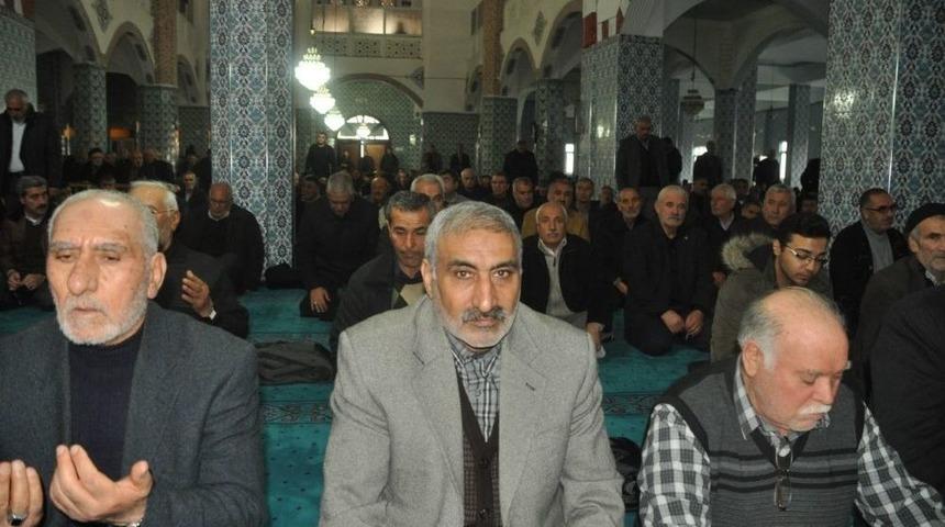 Iğdır&rsquo;da Şehitler İ&ccedil;in Dua Okundu