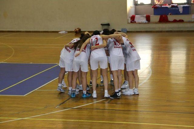 Burhaniyeli Kızlar Kıl Payı Ka&ccedil;ırdı 1