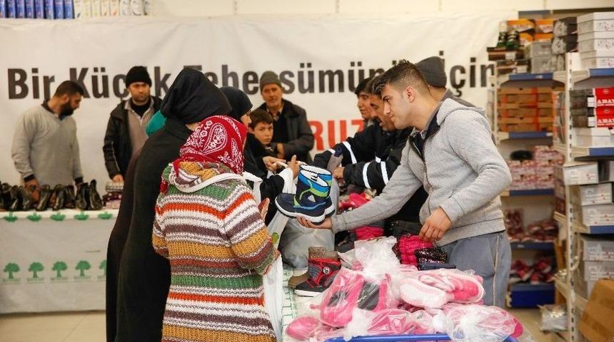 Dar Gelirli Aileler Unutulmadı