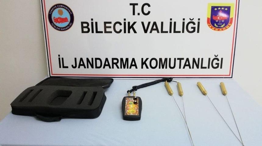 1&rsquo;inci Derece Sit Alanında Ka&ccedil;ak Kazı Yaparken Yakalandılar