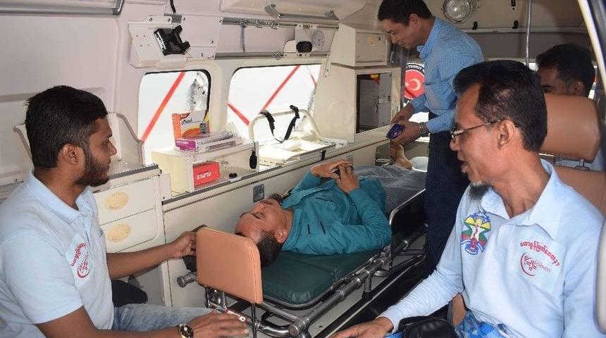 Myanmar Yangon&rsquo;a Ambulans Desteği