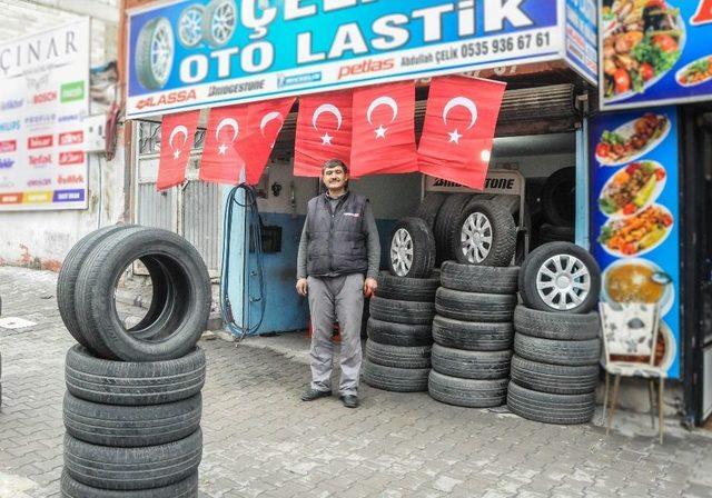 Şehitkamil’den Zeytin Dalı Operasyonuna Bayraklı Destek