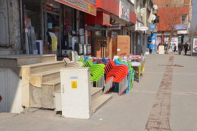 Batman Belediyesinden Esnaflara &lsquo;kaldırım İşgali&rsquo; Uyarısı 3