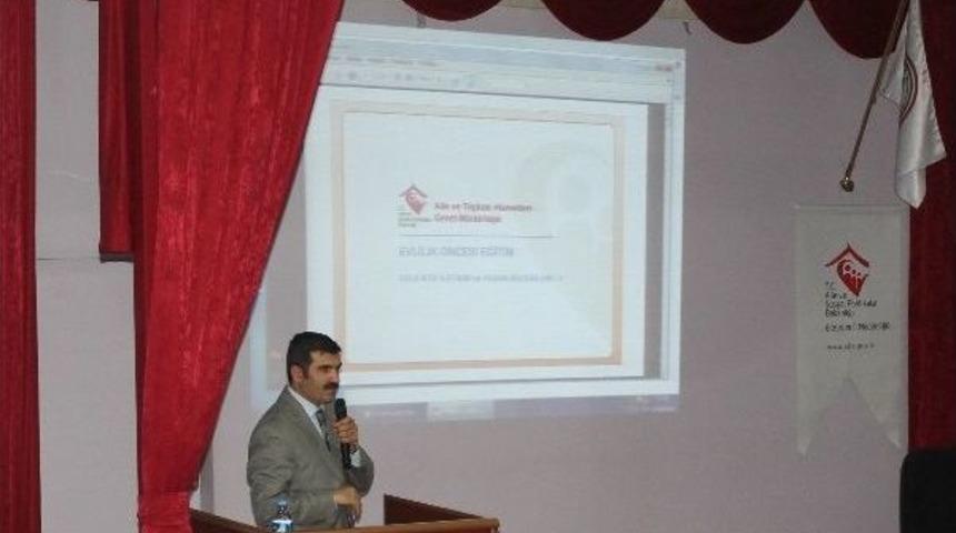 İnfaz Koruma Memurlarına Evlilik &Ouml;ncesi Eğitim Semineri