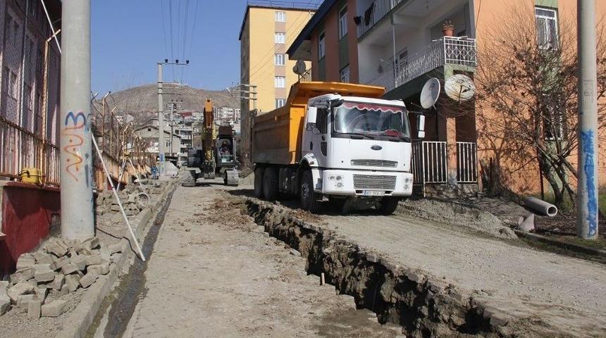 Kulp&rsquo;ta Altyapı &Ccedil;alışmalarına Başlandı.