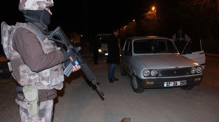 Adıyaman&rsquo;da 400 Polisle Asayiş Uygulaması