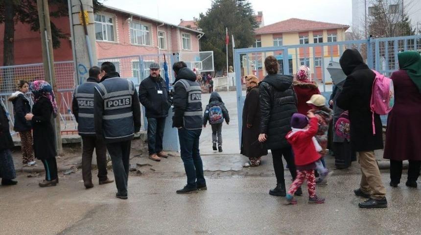 Eskişehir Emniyet M&uuml;d&uuml;rl&uuml;ğ&uuml; İl Genelinde Denetim Ger&ccedil;ekleştirdi