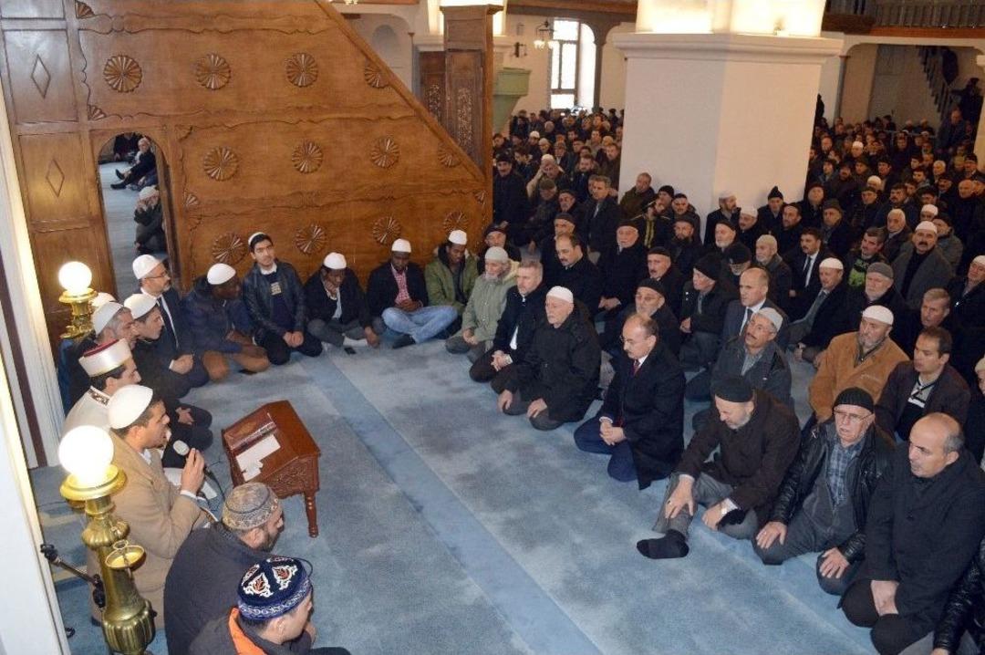 20 &Uuml;lkeden Gelen Hafızlar, Afrin İ&ccedil;in Dua Etti