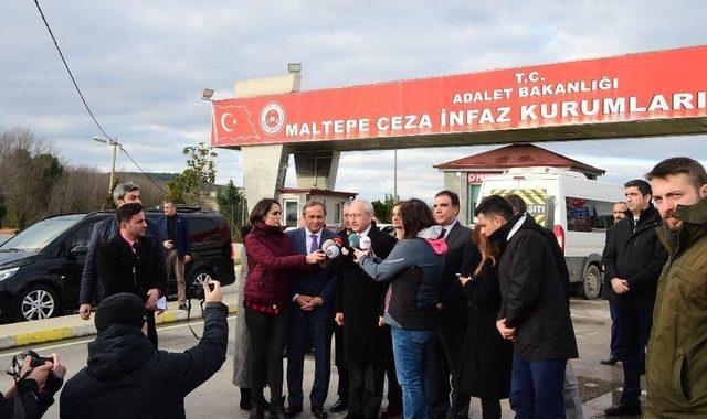 Chp Lideri Kılıçdaroğlu, Enis Berberoğlu’nu Cezaevinde Ziyaret Etti