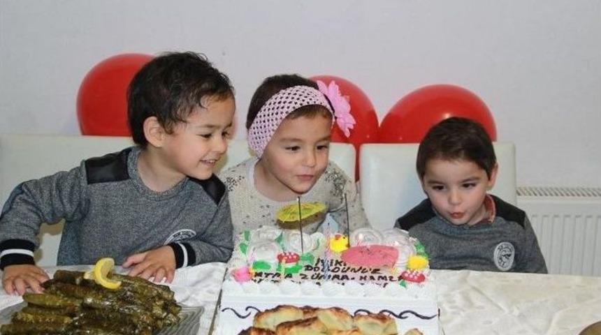 Doktorların "yaşama Şansı &Ccedil;ok Az" Dediği &Uuml;&ccedil;&uuml;zler 3 Yaşında