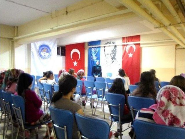 Öğrencilere ‘farkındalık’ Konferansı