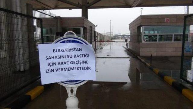 Bulgaristan da şiddetli yağmur; kapıkule de giriş &ccedil;ıkışlar durdu 1