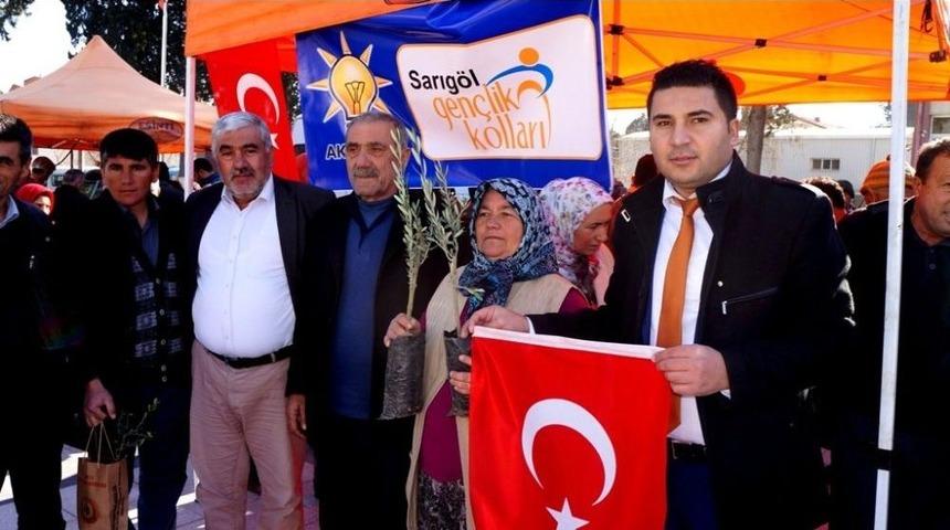 Sarıg&ouml;l&rsquo;de Ak Parti&rsquo;li Gen&ccedil;lerden Mehmet&ccedil;ik&rsquo;e Destek