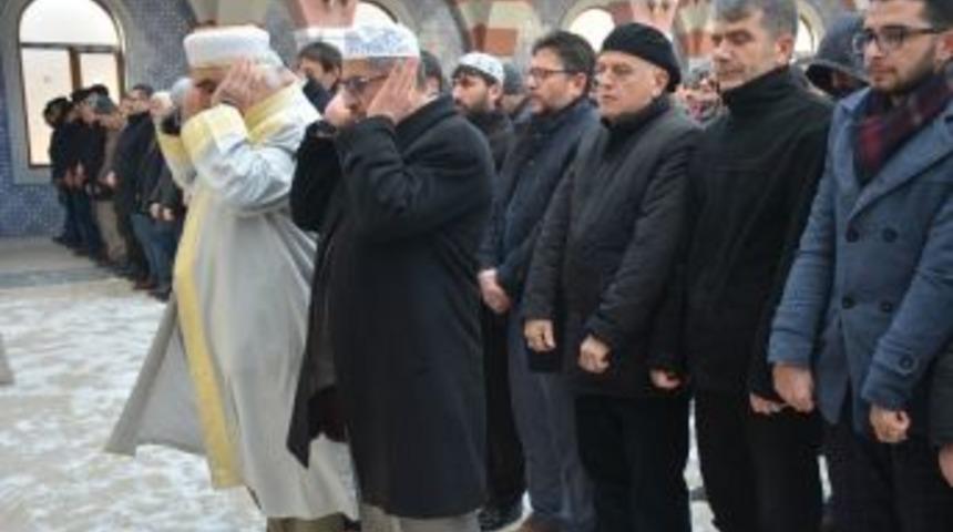 Bilecik&rsquo;te Zeytin Dalı Harekatı&rsquo;nda Şehit Olanlar İ&ccedil;in Gıyabi Cenaze Namazı Kılındı