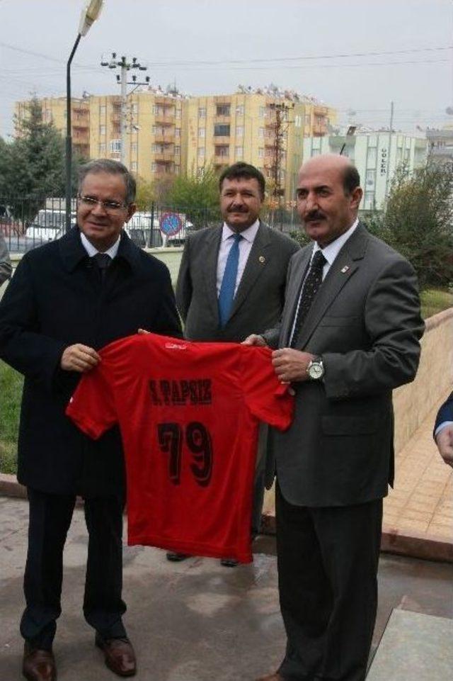 İl &Ouml;zel İdaresi&rsquo;nden K&ouml;ylere Spor Malzemesi 1