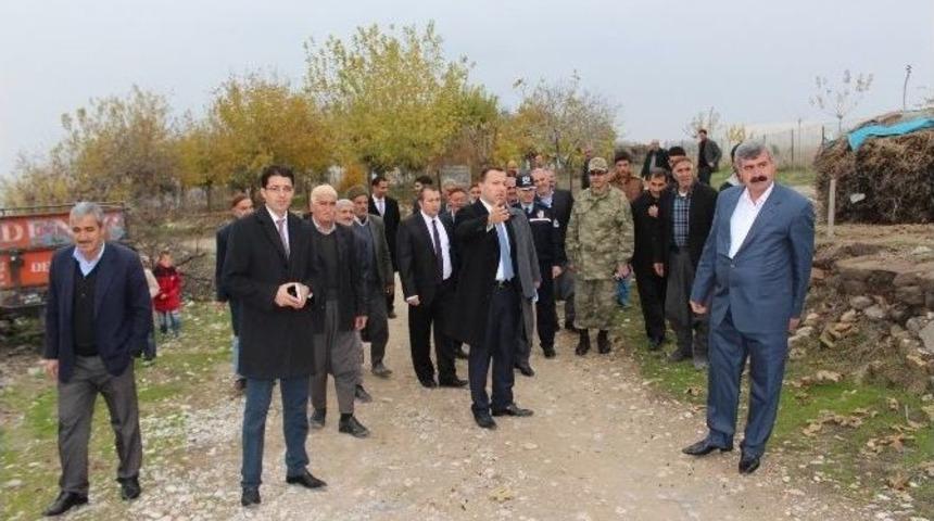 Kaymakam Atak, K&ouml;y Halkını Dinledi