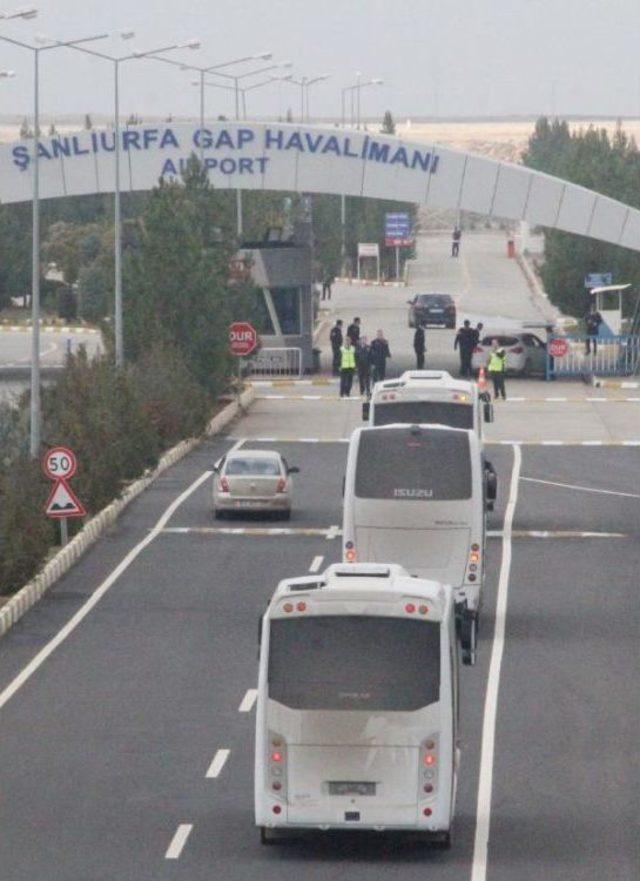 Kobani&rsquo;de g&ouml;revi biten ilk peşmerge grubu ırak&rsquo;a d&ouml;nd&uuml; 2