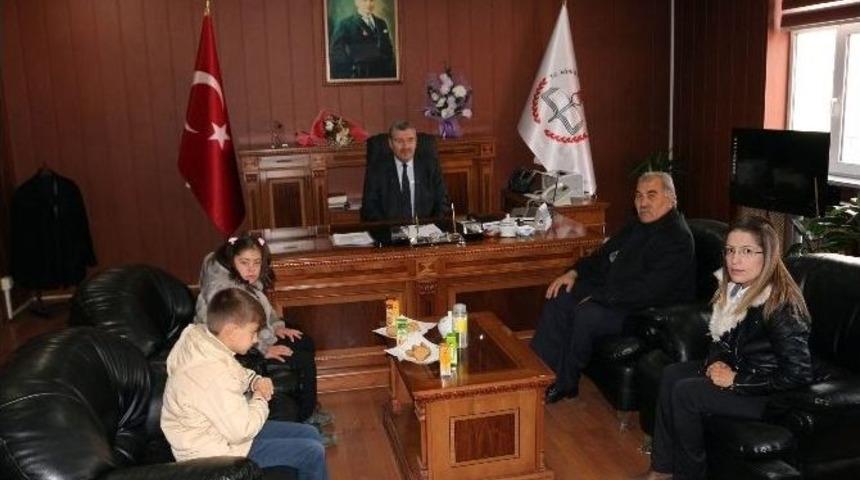Engelli &Ouml;ğrencilerden M&uuml;d&uuml;r Dursun&rsquo;a Ziyaret