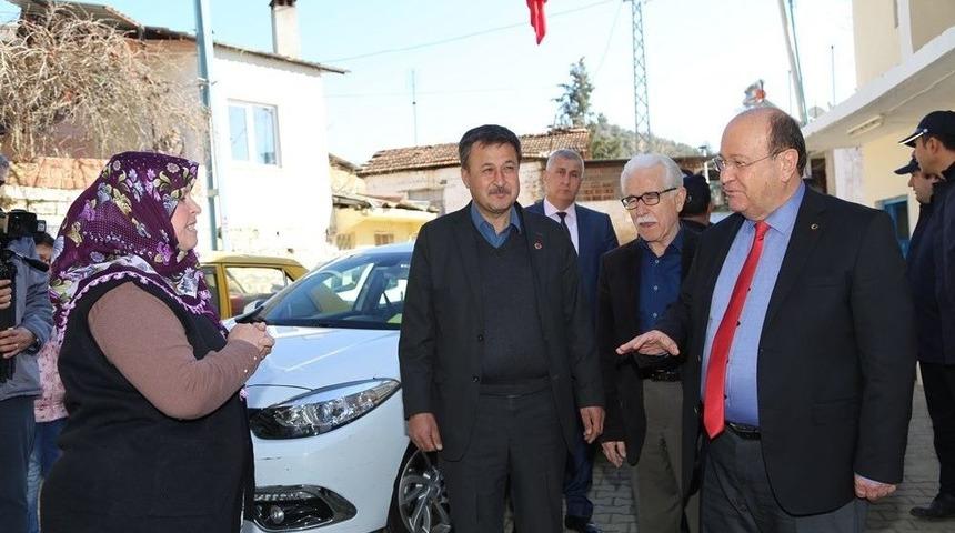 Başkan &Ouml;zakcan, Mahalle Ziyaretlerine Aralıksız Devam Ediyor