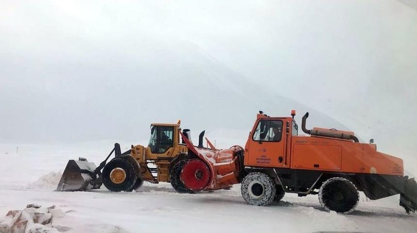 S&uuml;meyye&rsquo;nin İmdadına Belediye Ekipleri Yetişti