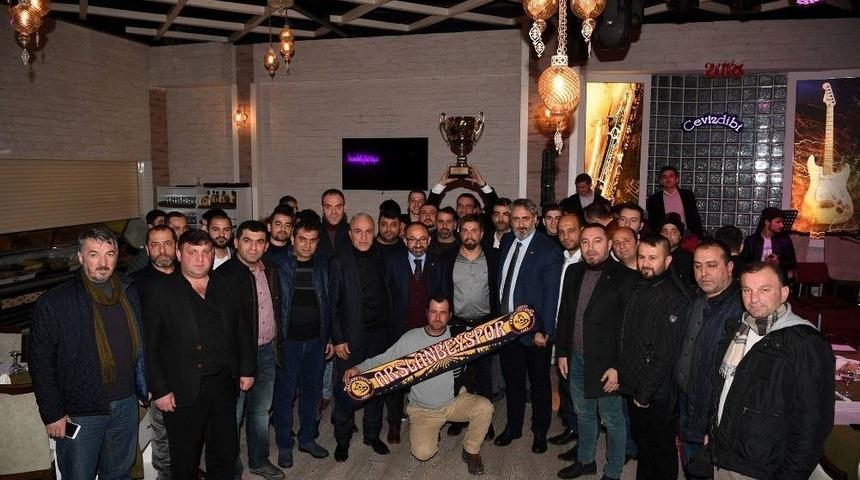 Başkan &Uuml;z&uuml;lmez Arslanbey&rsquo;in Coşkusuna Ortak Oldu